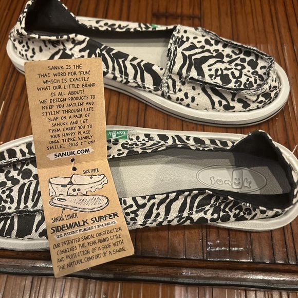 SANUK WOMEN’S SIZE 6 SHORTY LEPPATYGA ANIMAL ZEBRA SLIP ON SHOES NEW RARE - Picture 6 of 7
